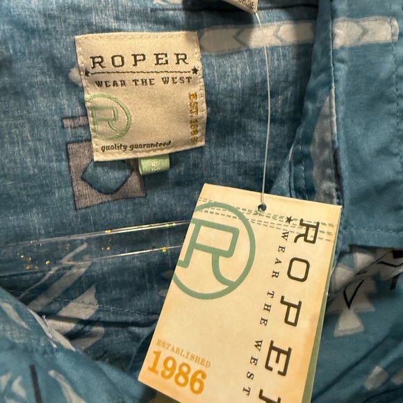 Roper Blue Button Down Shirt with Notched Collar and Long Sleeves size S - Picture 6 of 10